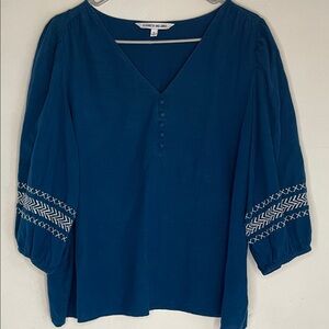 Elizabeth and James Teal Blue Embroidered Peasant Top XL